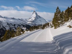 Les pistes emblématiques pour skier sur le mont Cervin en Suisse